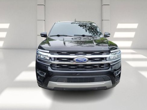 Used 2022 Ford Expedition Limited RWD image 2