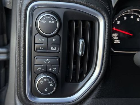 Used 2021 Chevrolet Silverado 1500 LT AWD/4WD image 27