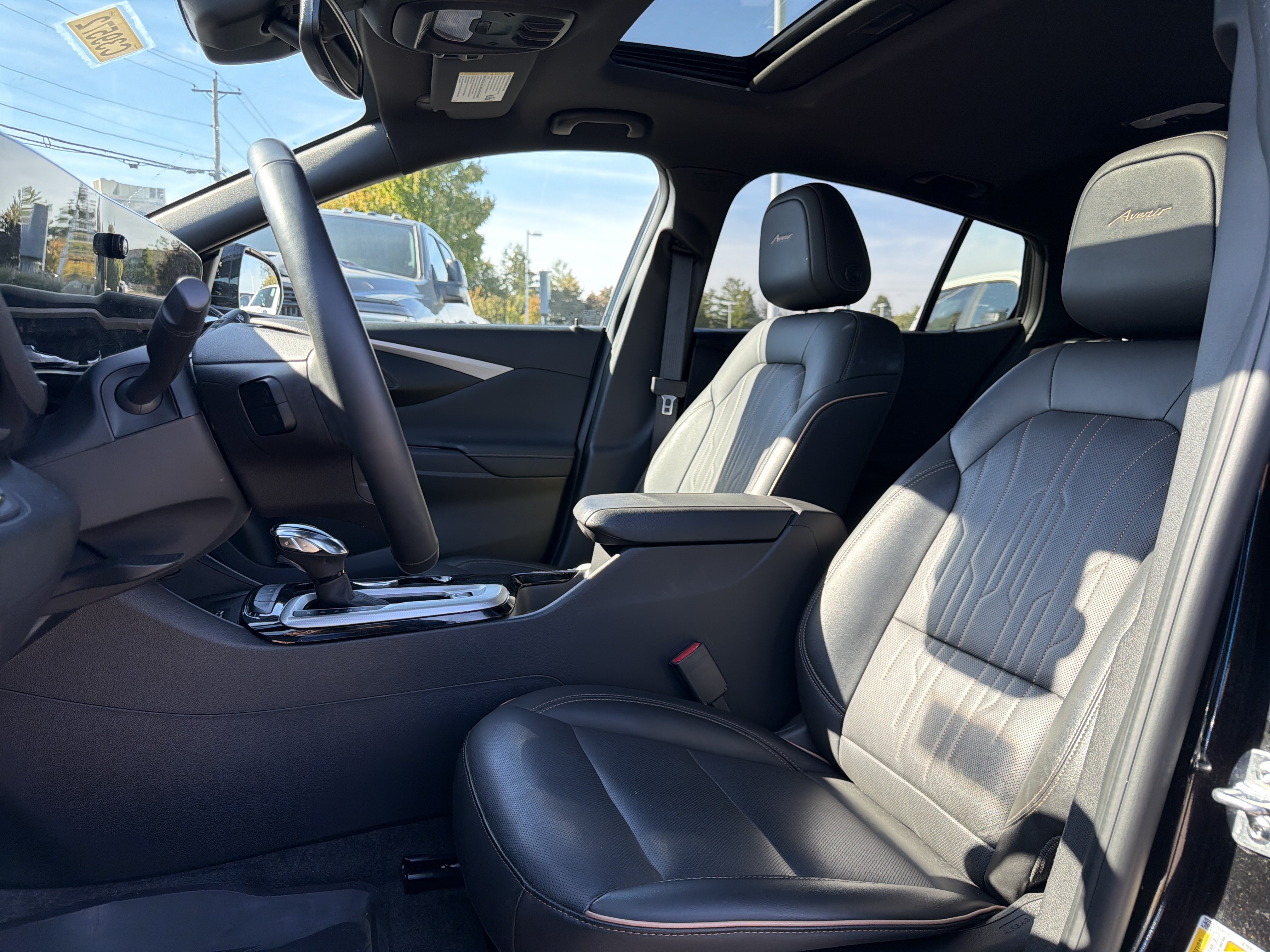 Used 2025 Buick Envista Avenir FWD image 13