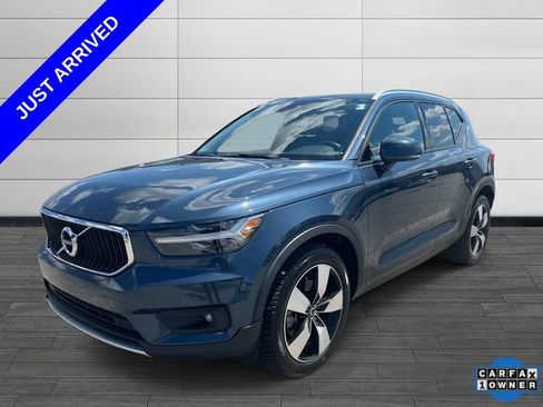 Used 2021 Volvo XC40 T5 Momentum w/ Premium Package AWD/4WD image 7