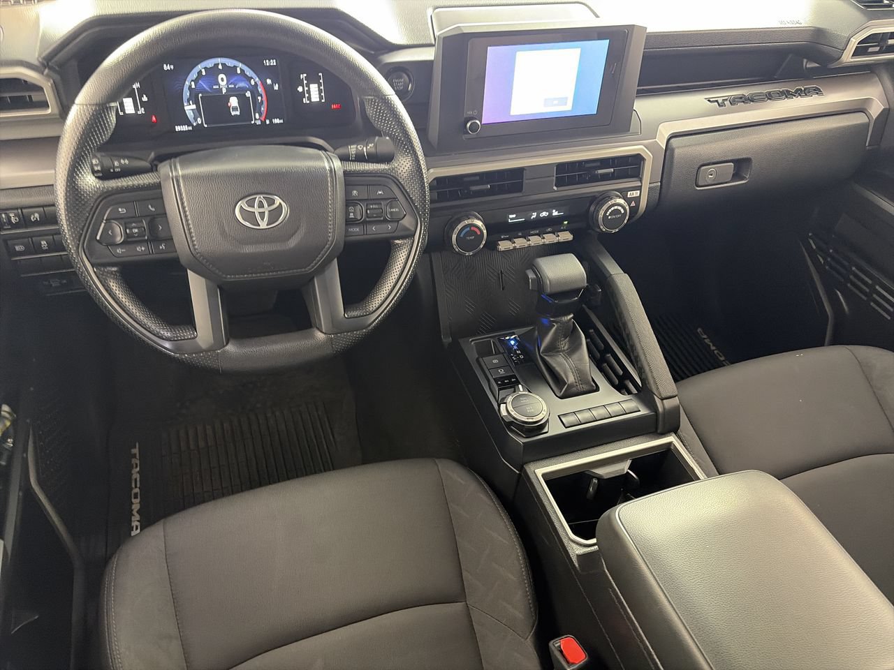 Used 2025 Toyota Tacoma SR5 AWD/4WD image 20
