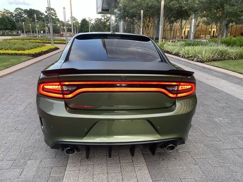 Used 2022 Dodge Charger Scat Pack w/ Plus Group RWD image 8