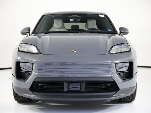 New 2026 Porsche Macan 4 Electric AWD/4WD image 10