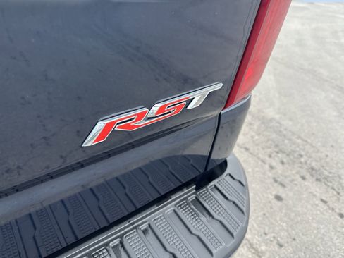 Certified 2022 Chevrolet Silverado 1500 RST image 6