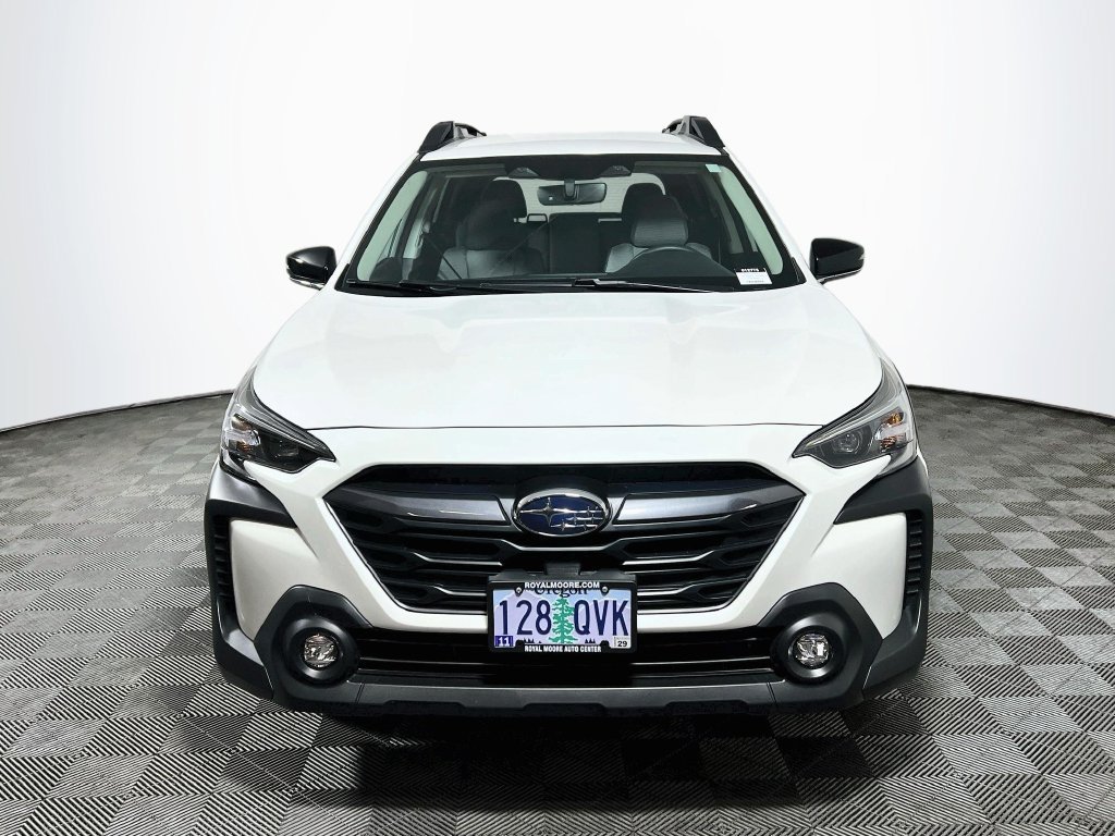 Certified 2025 Subaru Outback Premium AWD/4WD image 2