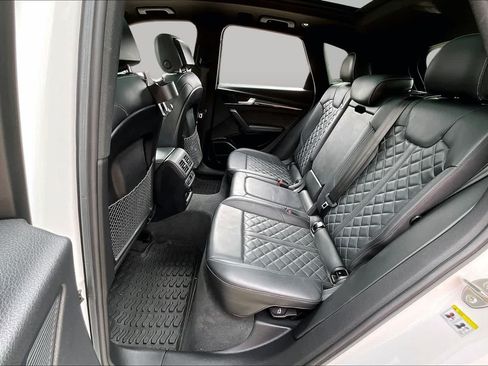 Used 2021 Audi SQ5 Premium Plus w/ Premium Plus Package AWD/4WD image 19