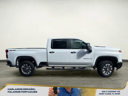 Used 2025 Chevrolet Silverado 2500 Custom w/ Custom Convenience Package AWD/4WD image 7