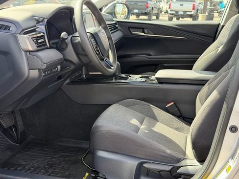 Used 2025 Toyota Camry LE FWD image 15