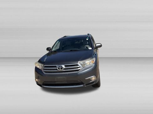 Used 2013 Toyota Highlander Limited AWD/4WD image 8