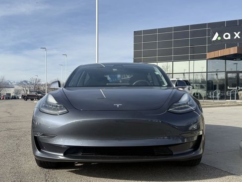 Used 2018 Tesla Model 3 Long Range image 2