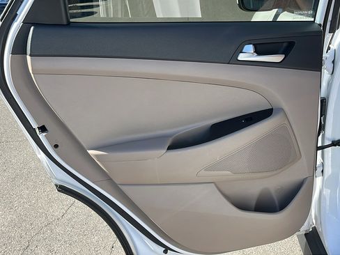 Used 2019 Hyundai Tucson SE w/ Cargo Package image 21