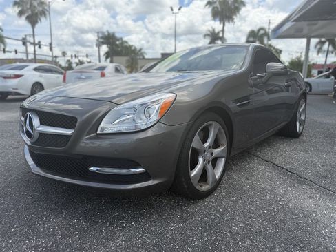 Used 2012 Mercedes-Benz SLK 350 image 3