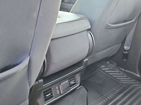 Used 2024 GMC Sierra 1500 Elevation AWD/4WD image 11