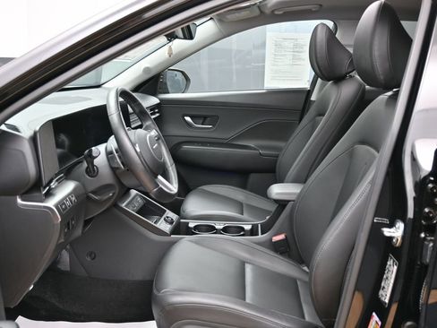 Used 2024 Hyundai Kona Limited FWD image 14