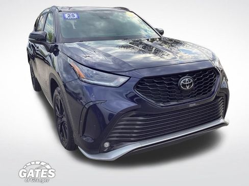 Used 2025 Toyota Highlander XSE AWD/4WD image 1