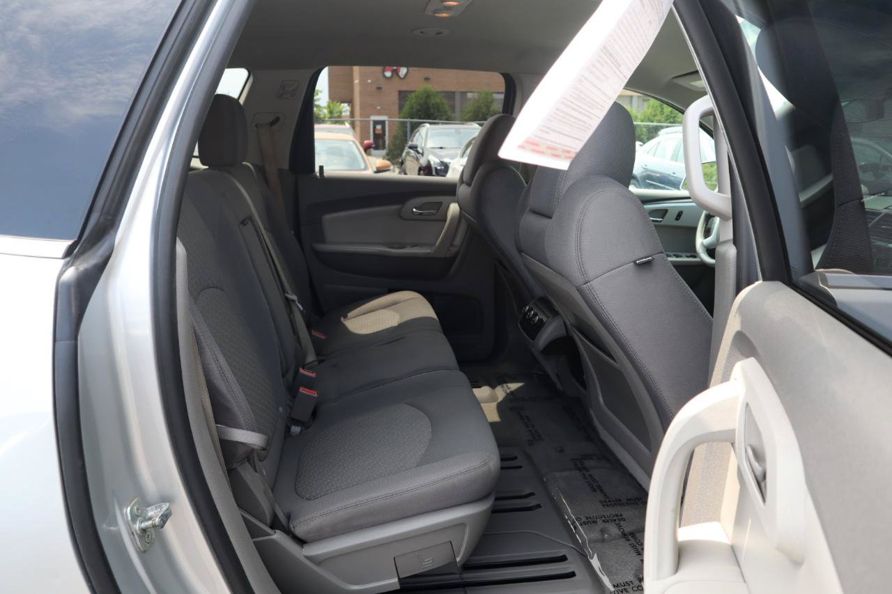 Used 2012 Chevrolet Traverse LT AWD/4WD image 12