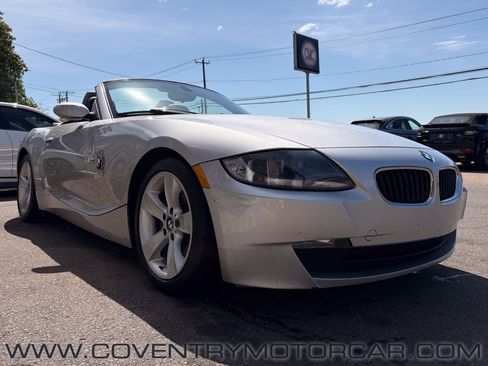 Used 2007 BMW Z4 3.0i RWD image 5