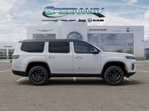 New 2026 Jeep Grand Wagoneer Summit image 21