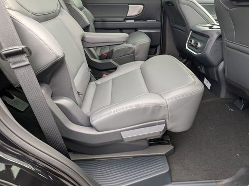 New 2026 Ford Expedition Active image 51