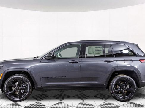 New 2026 Jeep Grand Cherokee Limited w/ Limited Altitude Package AWD/4WD image 22
