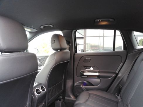 Certified 2025 Mercedes-Benz GLA 250 GLA 250W4 image 15