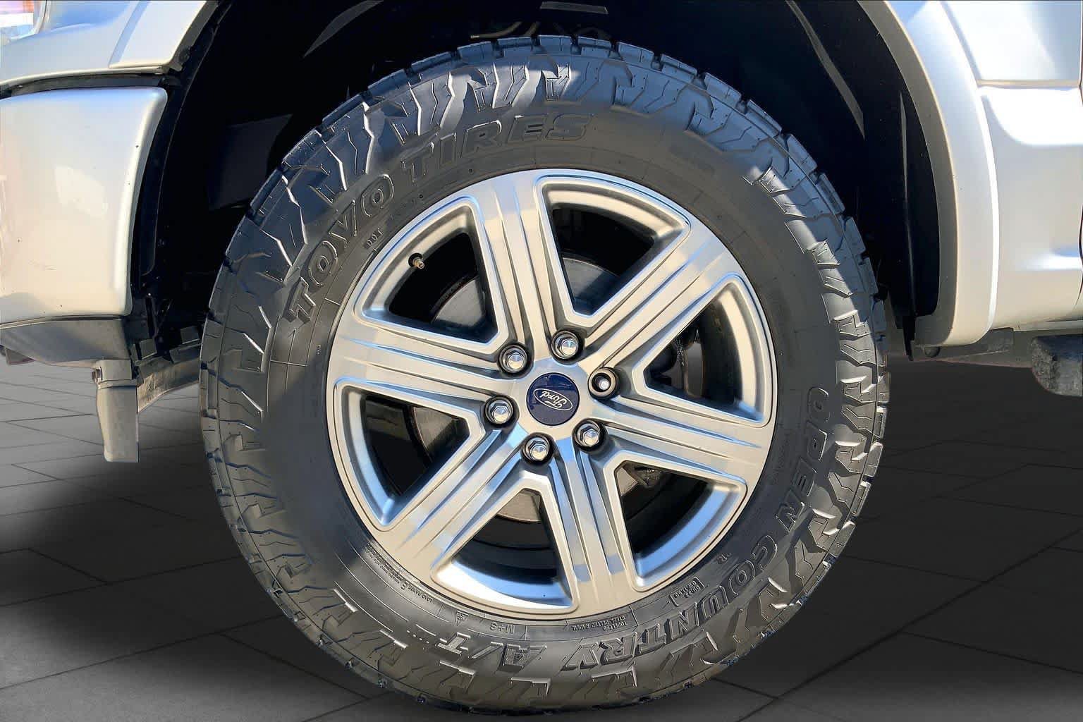 Used 2018 Ford F150 XLT w/ Equipment Group 301A Mid AWD/4WD image 11