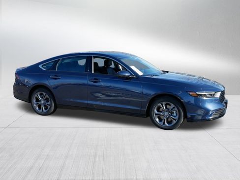 Used 2025 Honda Accord EX-L image 8
