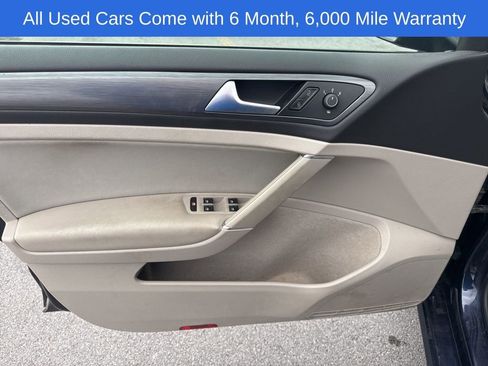 Used 2018 Volkswagen Golf S image 10