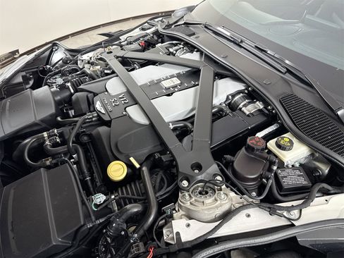 Used 2019 Aston Martin DBS Superleggera image 20