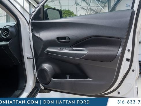 Used 2021 Nissan Kicks S FWD image 21