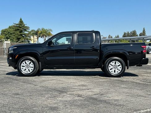 Used 2022 Nissan Frontier SV w/ SV Premium Package RWD image 6
