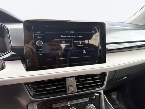 Certified 2025 Volkswagen Taos S FWD image 21