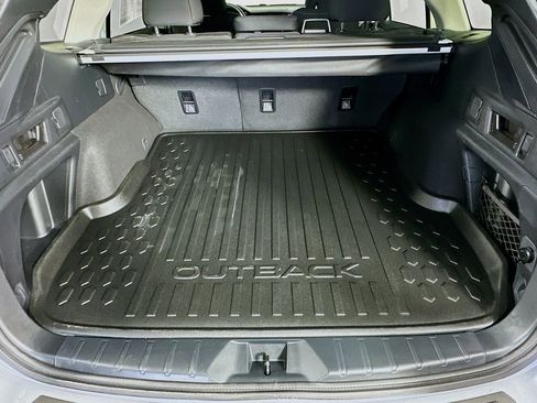 Used 2025 Subaru Outback Premium w/ Popular Package #1A image 33