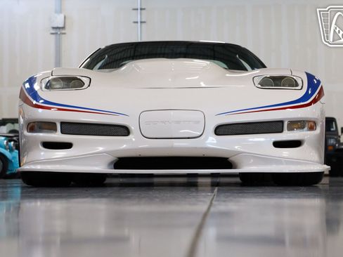 Used 2002 Chevrolet Corvette Z06 w/ Memory Pkg RWD image 25