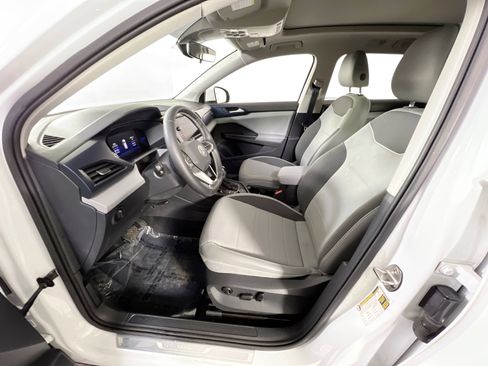 Used 2023 Volkswagen Taos SE image 20