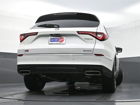 Used 2024 Acura MDX SH-AWD w/ Technology Package image 37