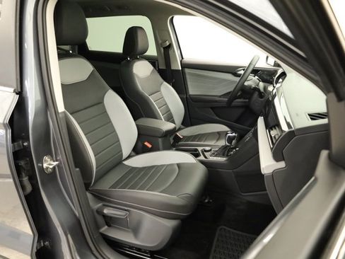 Certified 2024 Volkswagen Taos SEL image 32