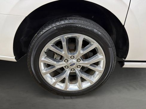Used 2019 Ford Expedition Max Platinum AWD/4WD image 50