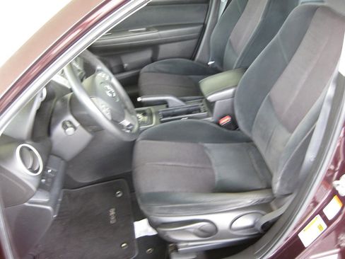 Used 2010 MAZDA MAZDA6 i Sport FWD image 12