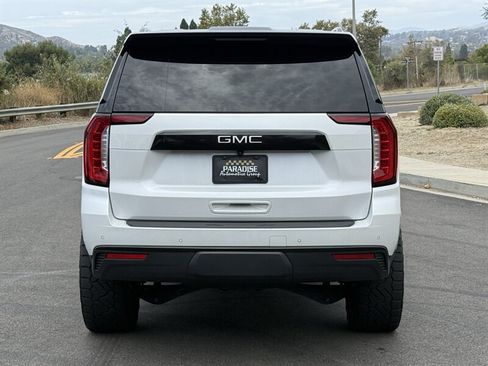 Used 2023 GMC Yukon Denali AWD/4WD image 5