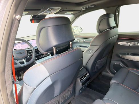 Used 2026 Genesis GV70 2.5T Sport Prestige AWD/4WD image 33