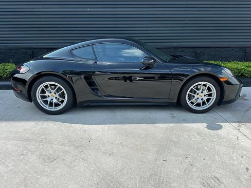Certified 2025 Porsche 718 Cayman RWD image 11