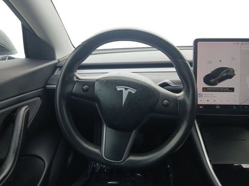 Used 2018 Tesla Model 3 Long Range RWD image 12