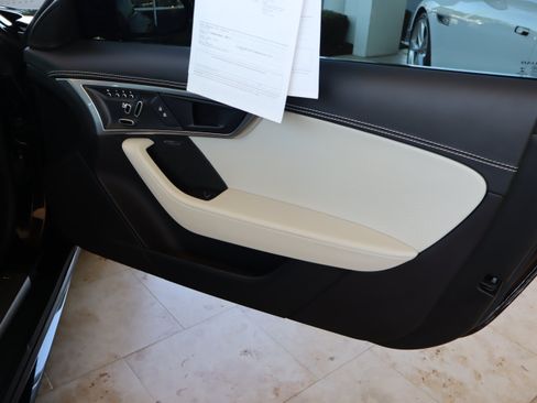 Used 2023 Jaguar F-TYPE R AWD/4WD image 32