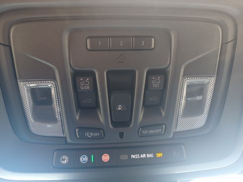 Used 2022 Chevrolet Silverado 1500 4x4 Crew Cab High Country w/ High Country Premium Package image 30
