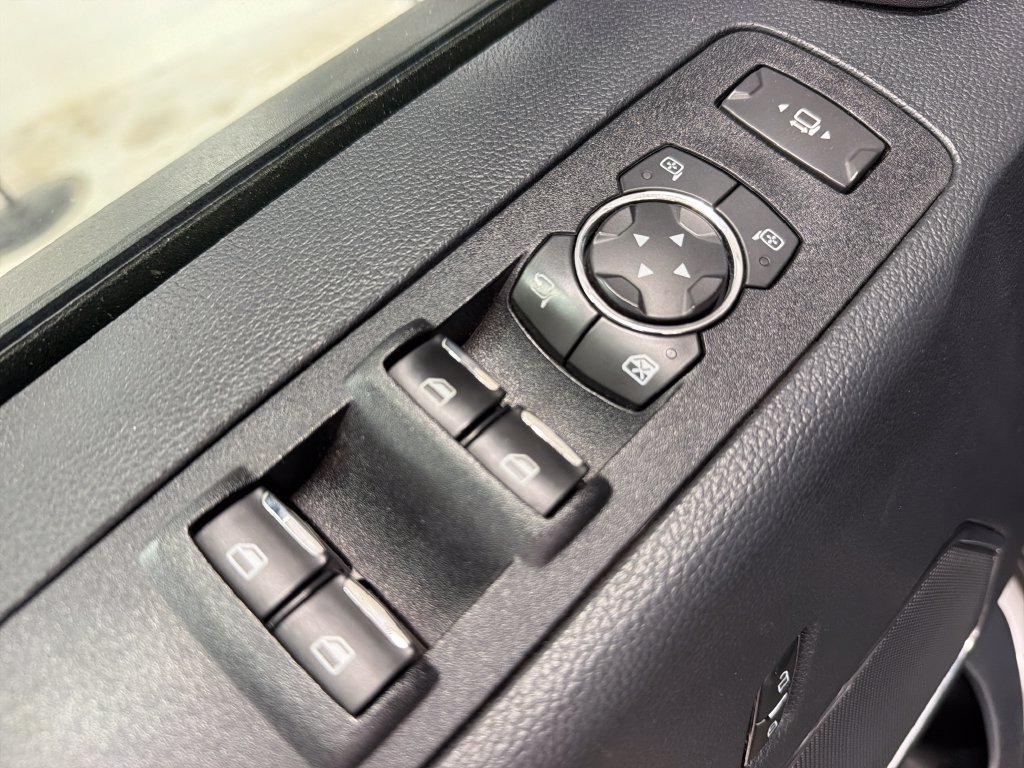 Used 2022 Ford F250 Lariat w/ Tremor Off-Road Package AWD/4WD image 16