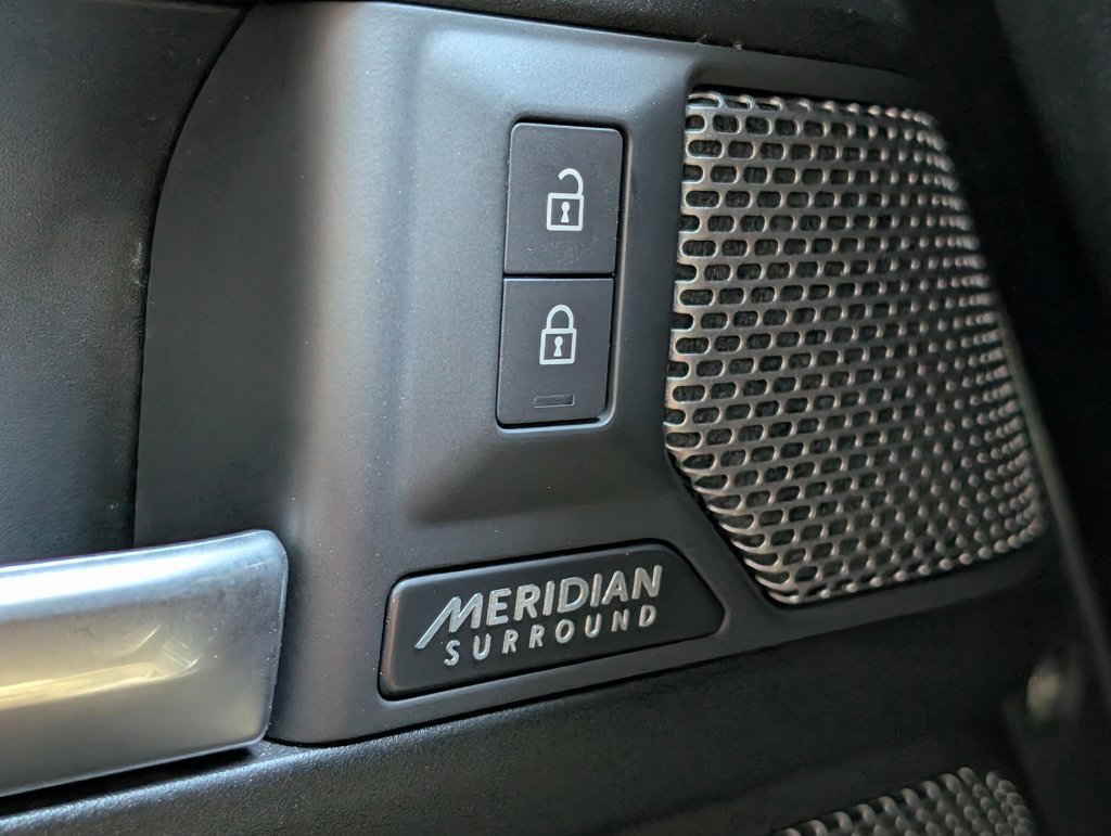 Used 2023 Land Rover Defender 110 Carpathian Edition AWD/4WD image 33
