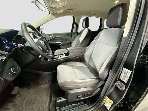 Used 2018 Ford Escape SE w/ SE Sync 3 Package AWD/4WD image 23