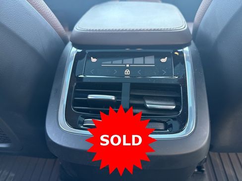 Certified 2023 Volvo XC90 B6 Plus image 17