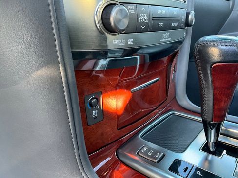 Used 2010 Lexus LX 570 4WD image 21